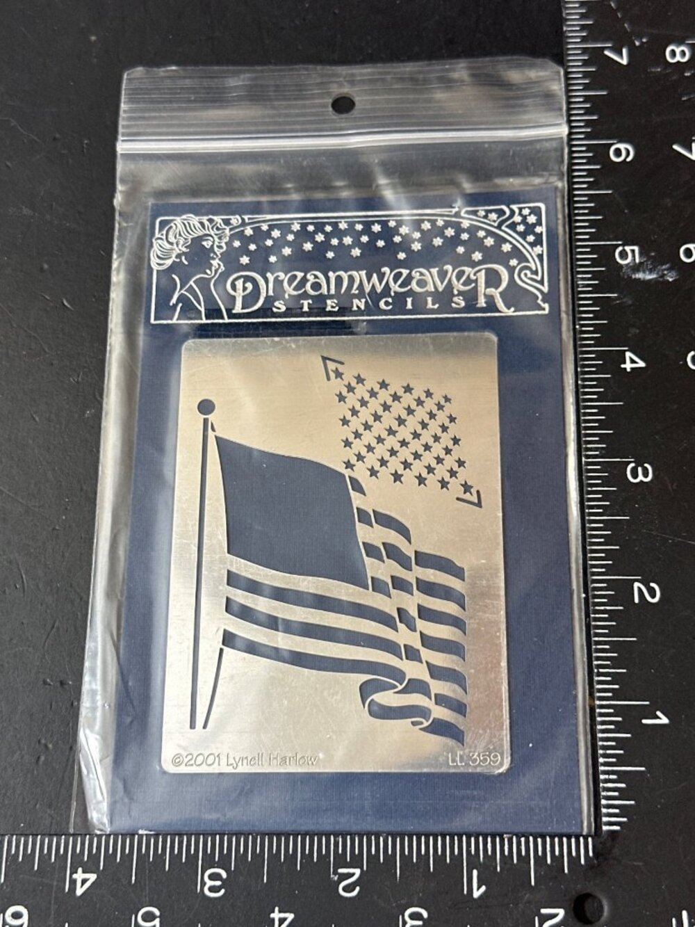 Dreamweaver Stencil American Flag by Lynell Harlow, LL359